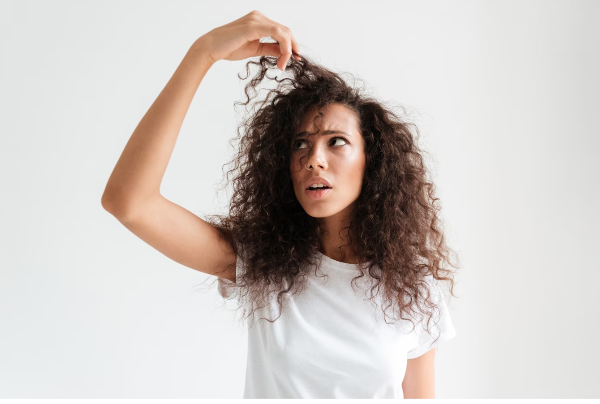 quanto crescono i capelli